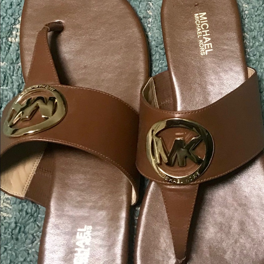 MICHAEL KORS SANDALS